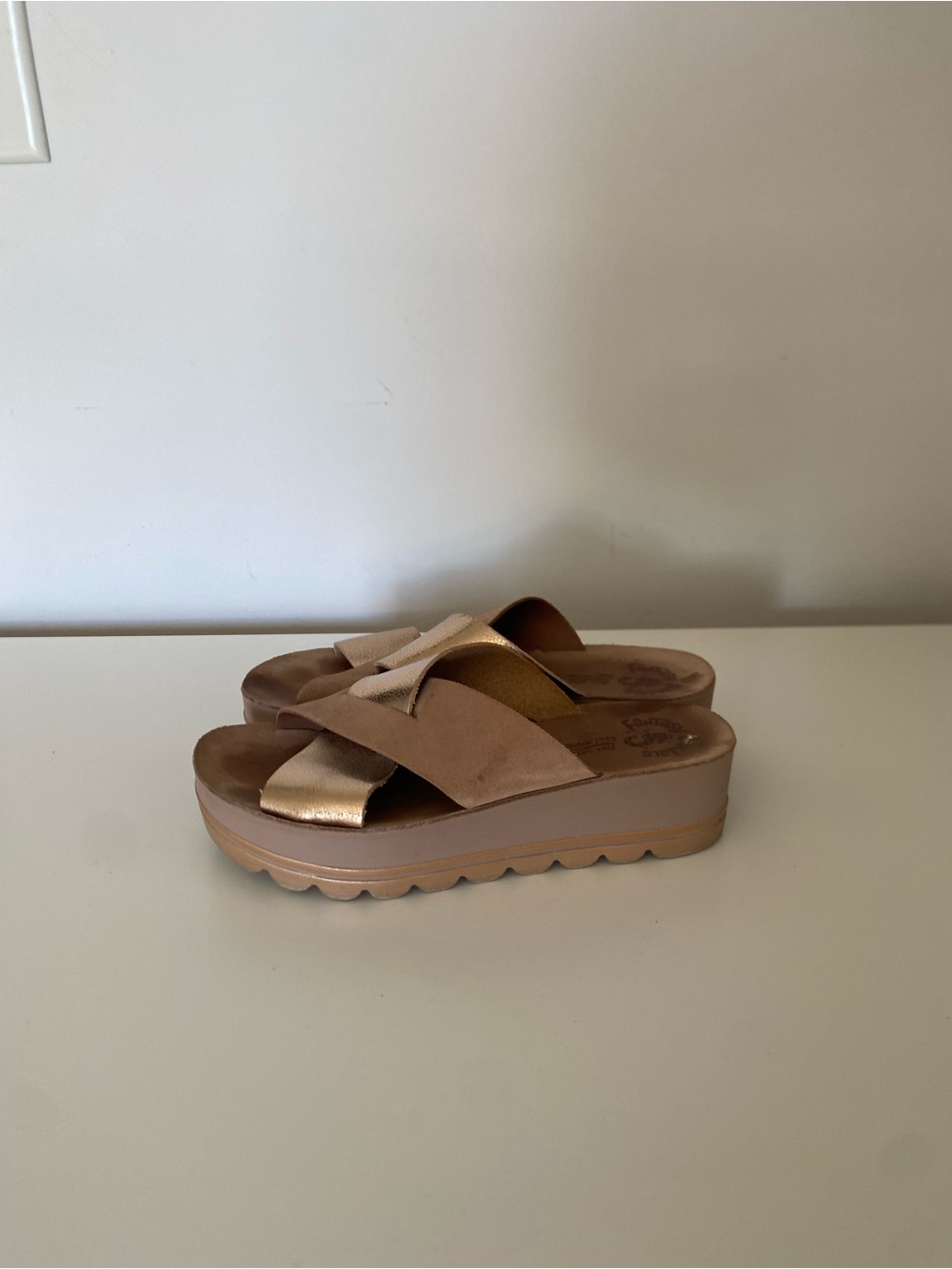 Fantasy Sandals Greece Leather Criss Cross Metallic Slides 39 US 8.5 Comfort